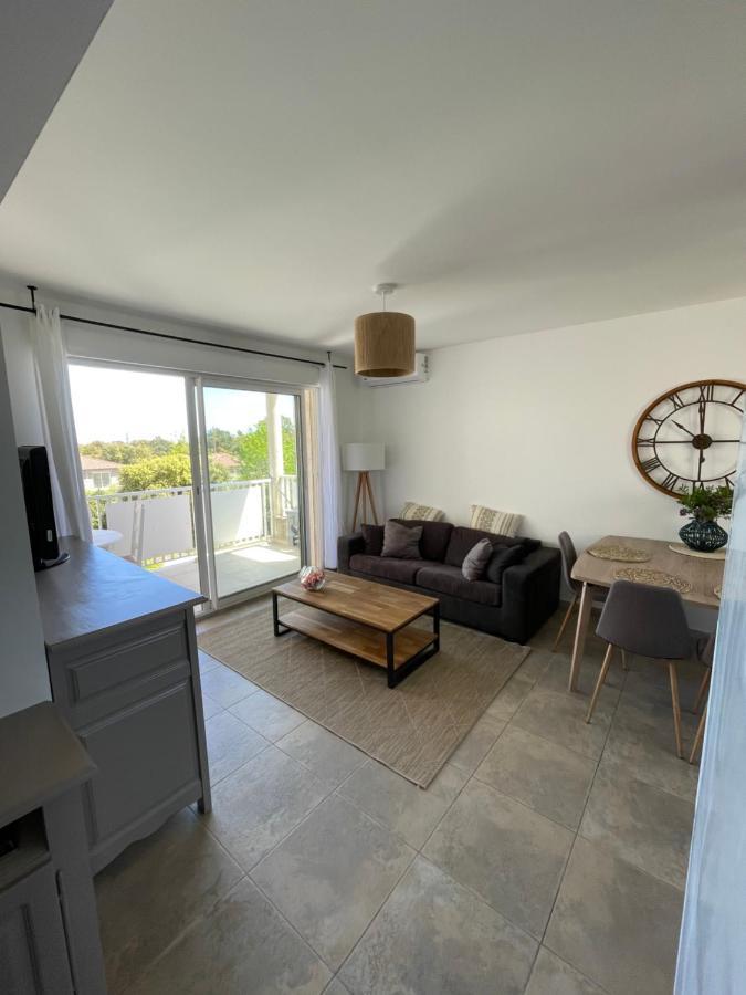 Bel Appartement Climatise, Vue Mer セルヴィオーヌ エクステリア 写真